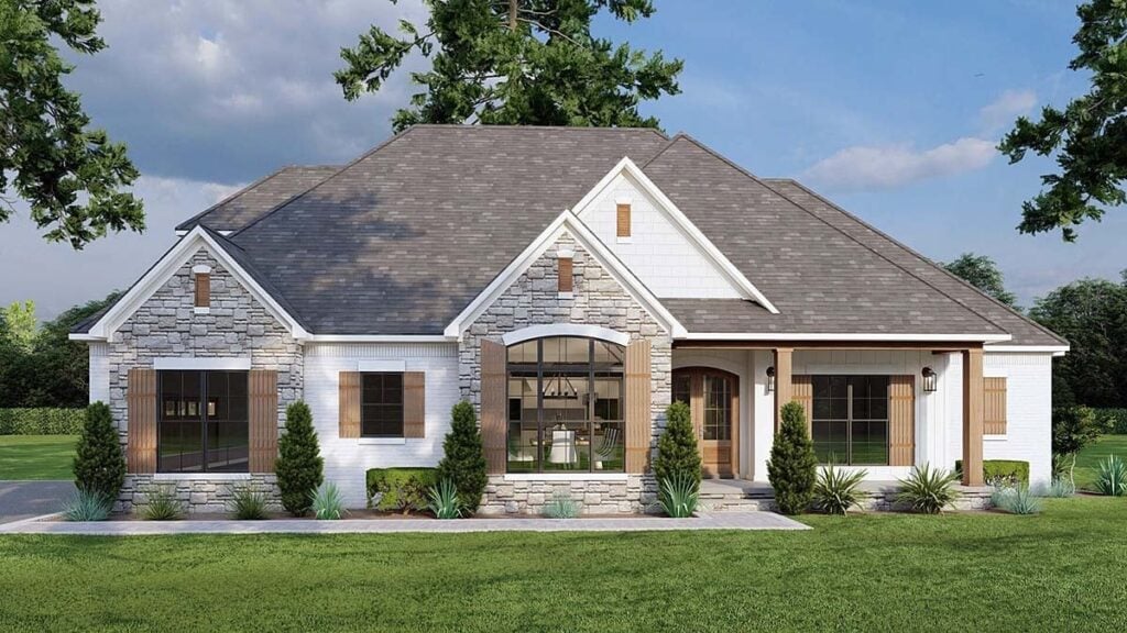 Traditional House Plan With Interior Pictures (Plan 82470)