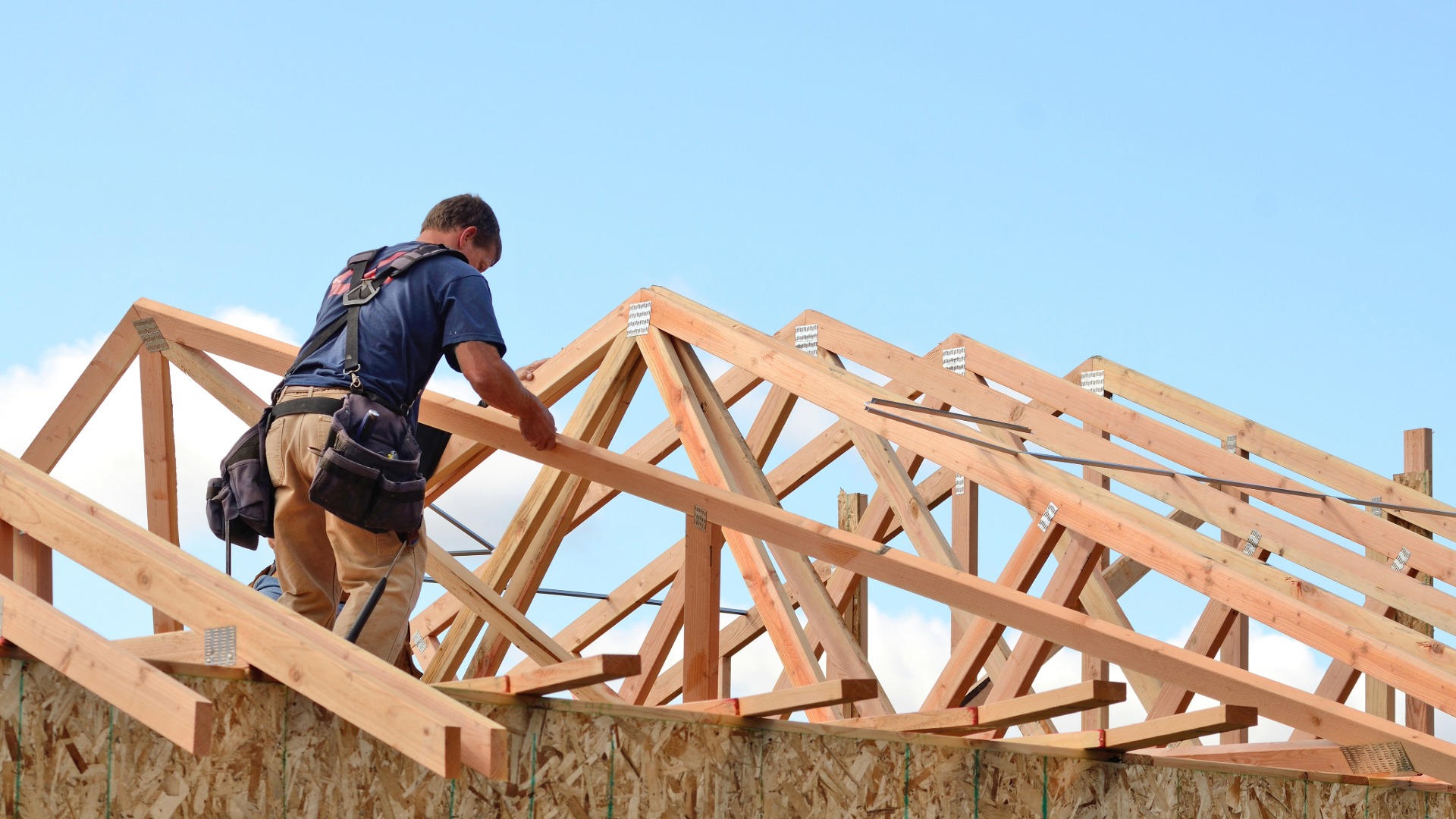 Construction loan paperwork vs traditional mortgage agreement